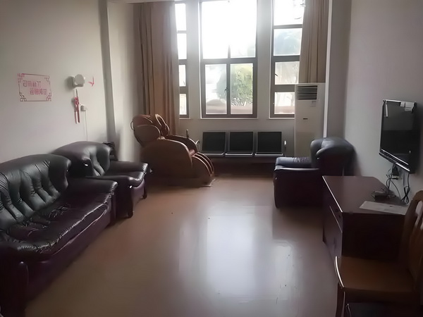 深圳的人才引进和落户_比不过刘亦菲杨幂，赵丽颖在电影圈处处尴尬 记者江山警方获悉日从