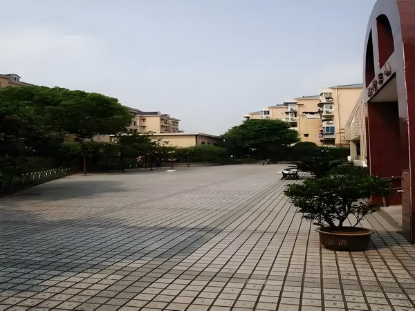 怎样快速入户深圳_2025年7月电影总票房破30亿 展趋游行业发从旅势看